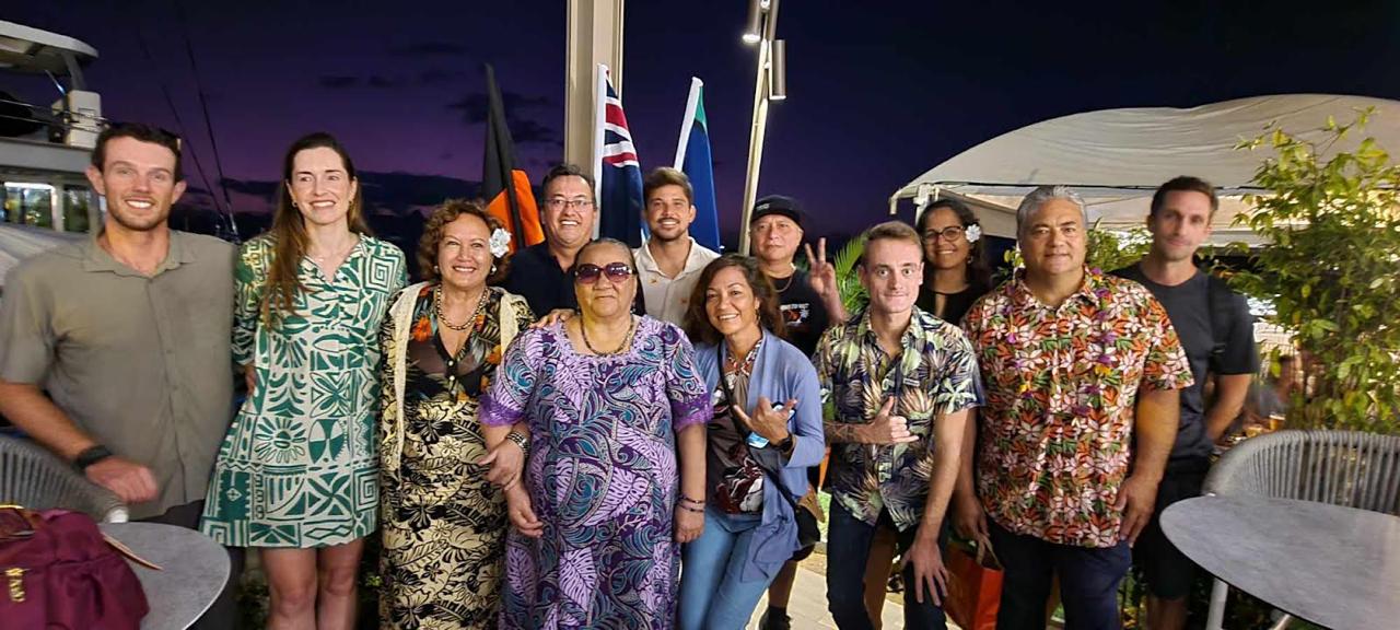 photo de la soirée de remerciement du consulat général d'Australie, notre présidente Henriette KAMIA et notre Vice-Présidente et Ministre des Solidarités ainsi que les représentants du Ministère des Sports, et de la FTS